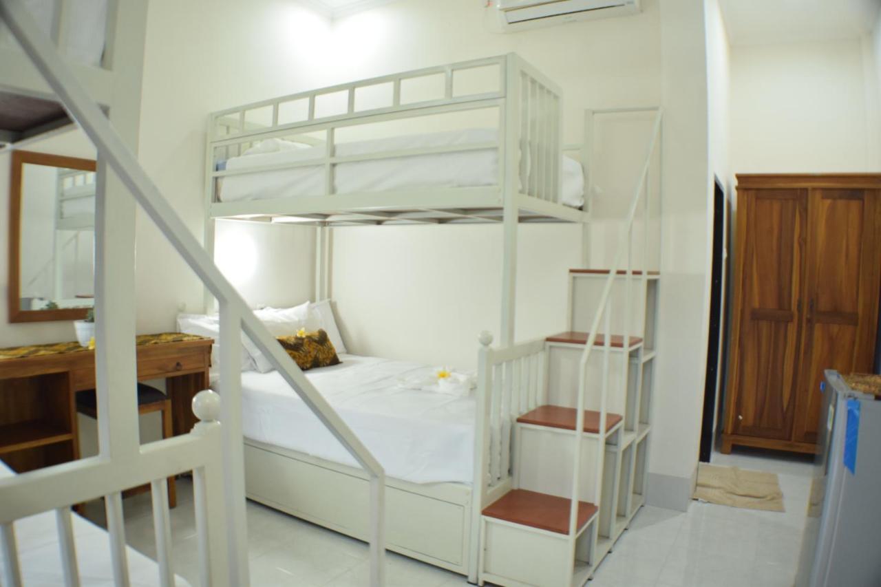 Kj Inn Homestay Senggigi Luaran gambar